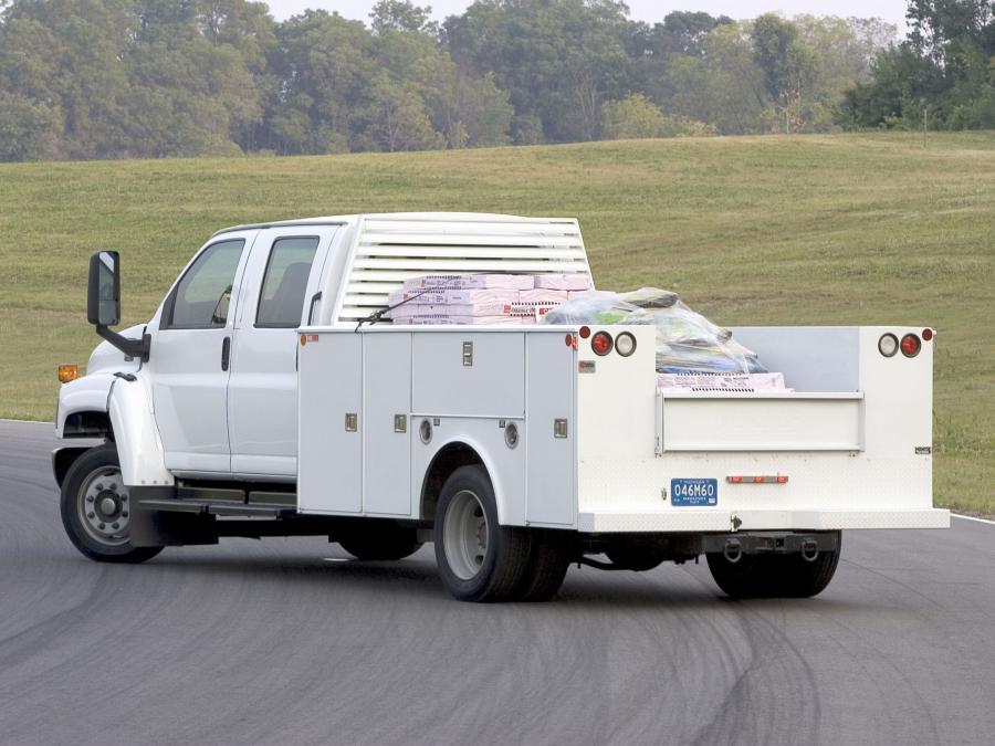  GMC TopKick C4500 Crew Cab 2004 года  (фото 4 из 6)